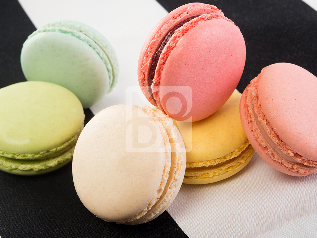 MACARON